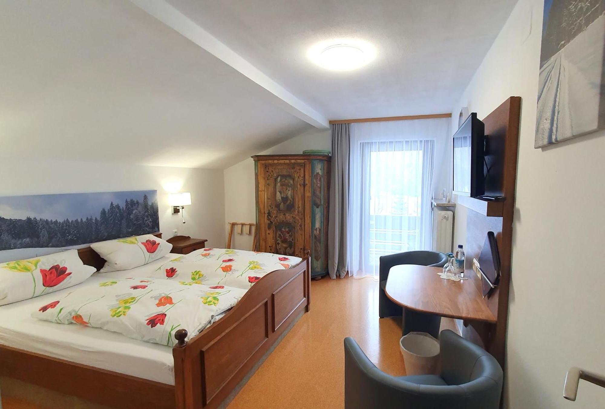 Hotel Garni Haus Alpine - Chiemgau Karte Inkl Ruhpolding Exterior photo