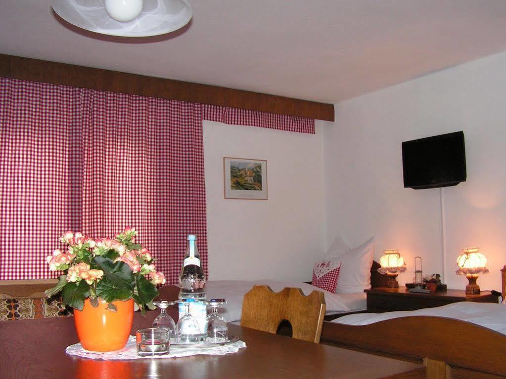 Hotel Garni Haus Alpine - Chiemgau Karte Inkl Ruhpolding Exterior photo